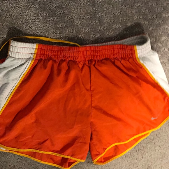 Nike shorts - Picture 3 of 4